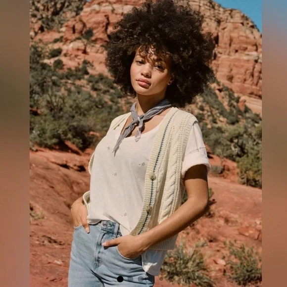 AE CROPPED BUTTON-UP CARDIGAN VEST - Picture 1 of 5